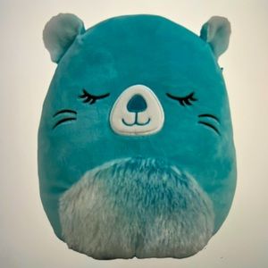 Bara the beaver, squishmallow